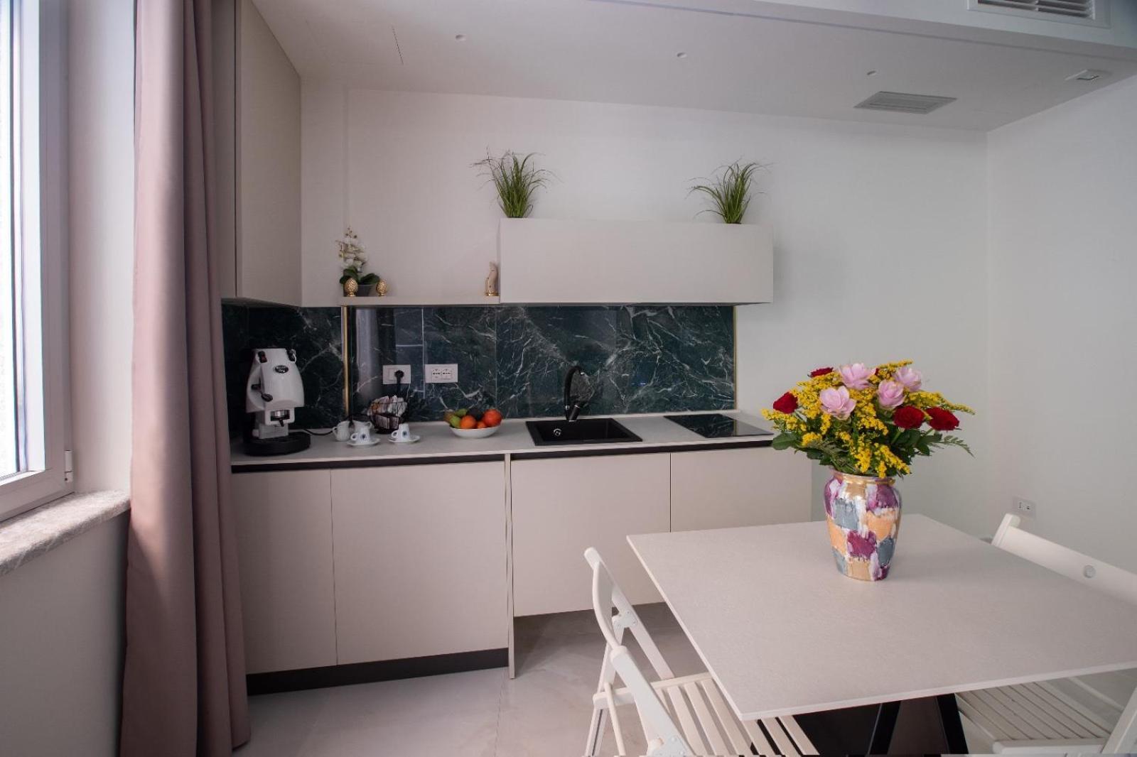 Taozen Apartments 타오르미나 외부 사진