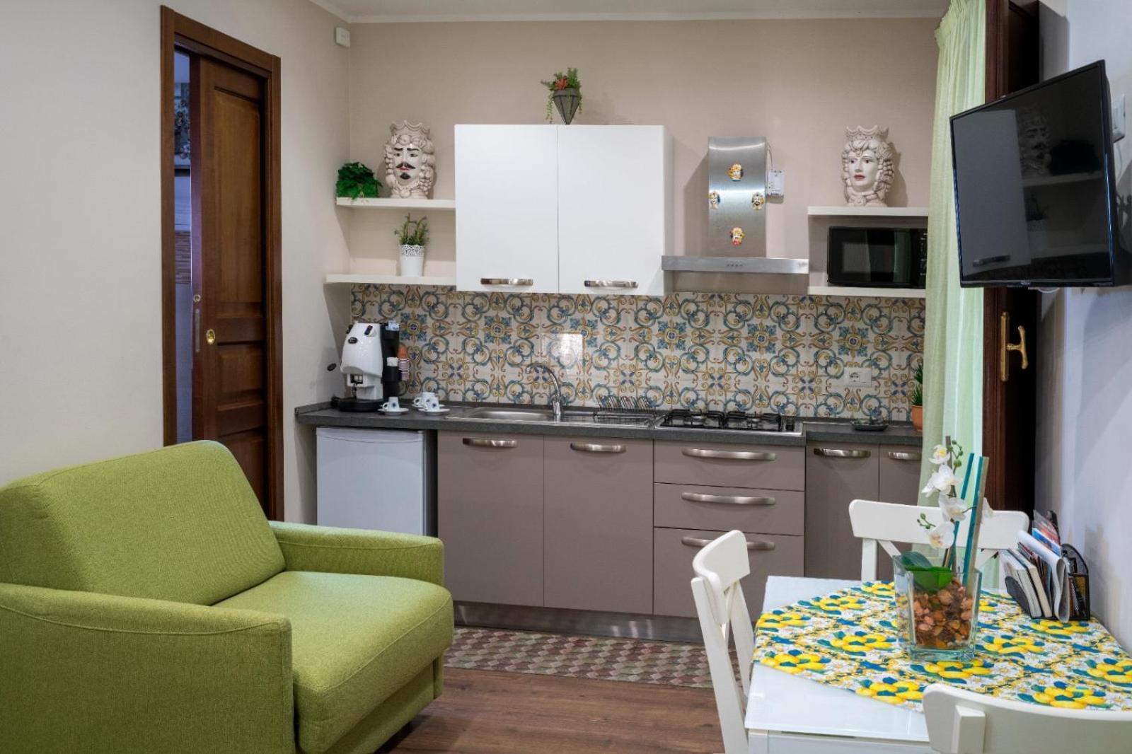 Taozen Apartments 타오르미나 외부 사진